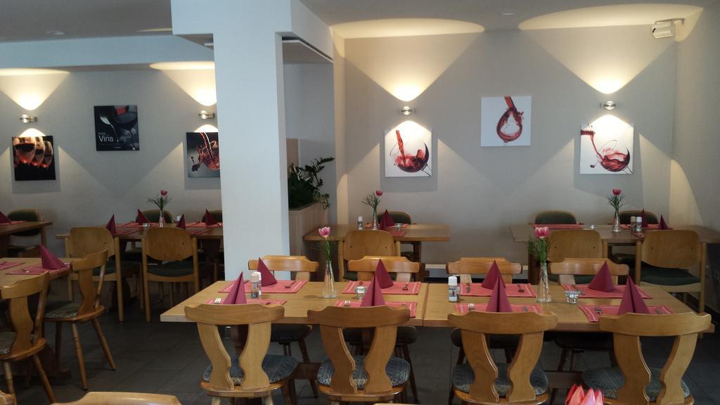 Gasthof Landhotel Gruner Baum Cadolzburg Εξωτερικό φωτογραφία