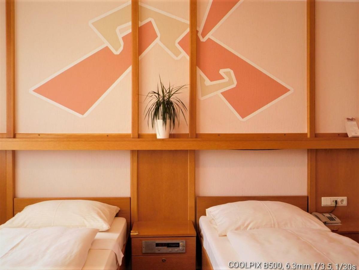 Gasthof Landhotel Gruner Baum Cadolzburg Εξωτερικό φωτογραφία