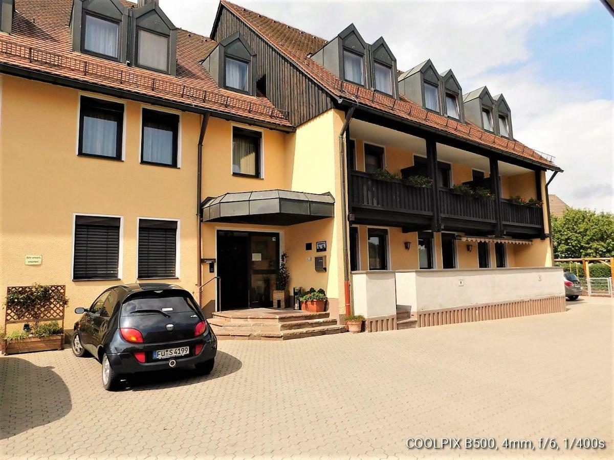 Gasthof Landhotel Gruner Baum Cadolzburg Εξωτερικό φωτογραφία